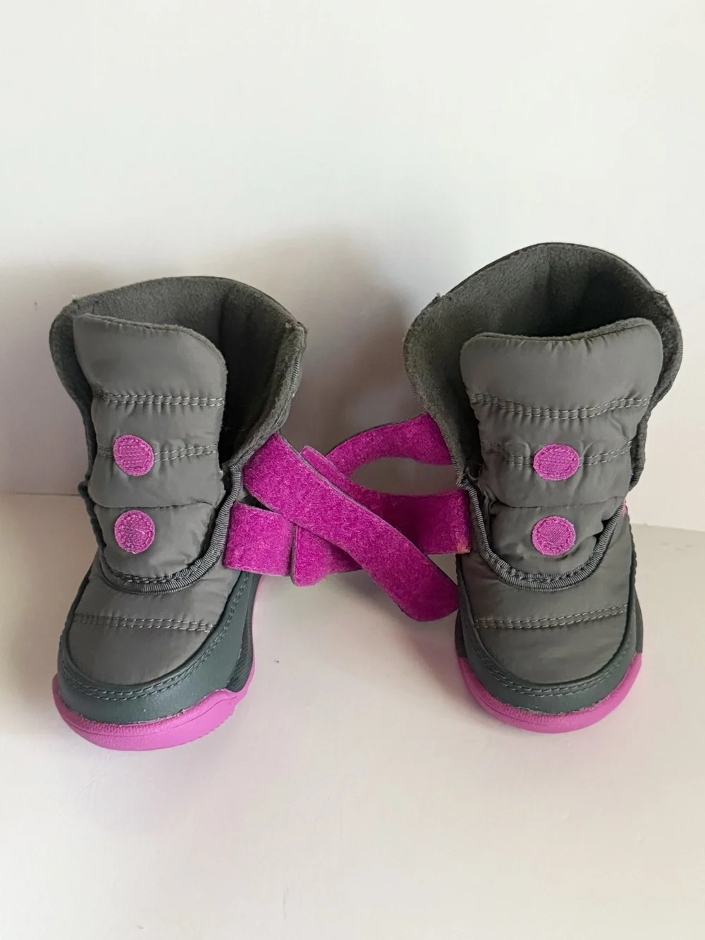 Sorel kids  Grey and Pink winter Insulated Snow Boots Size 5